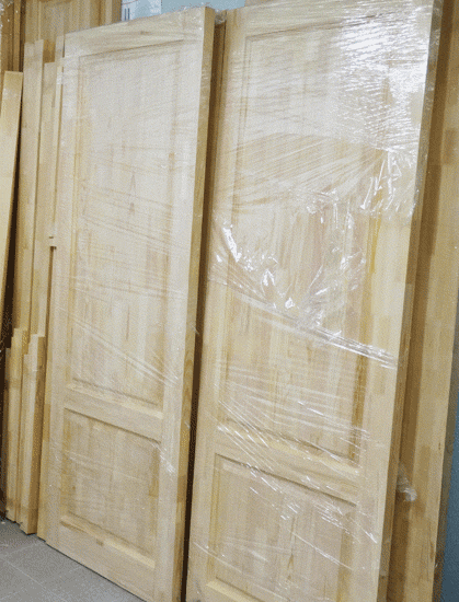 Двери с коробками для деревенского дома. Из массива сосны, без покраски и других покрытий.