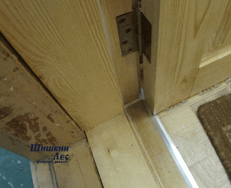 Дверной порог из массива сосны с уплотнительной резинкой