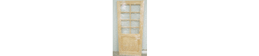 Фото верандной двери модели КЛАССИКА со стеклом на восемь ячеек.